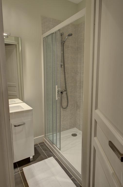 Le Relais Du Petit Lion Apartment Blois Room photo